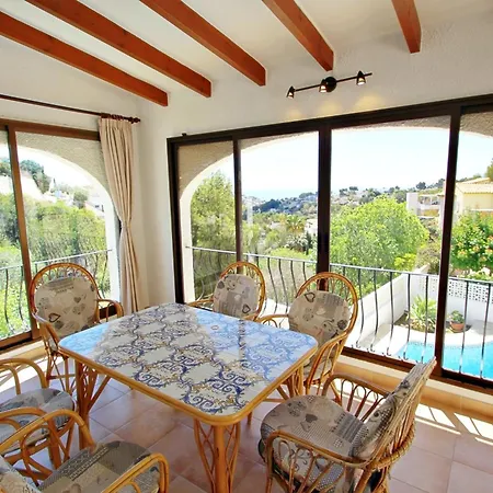 Linda - Modern With Splendid Views In Villa *