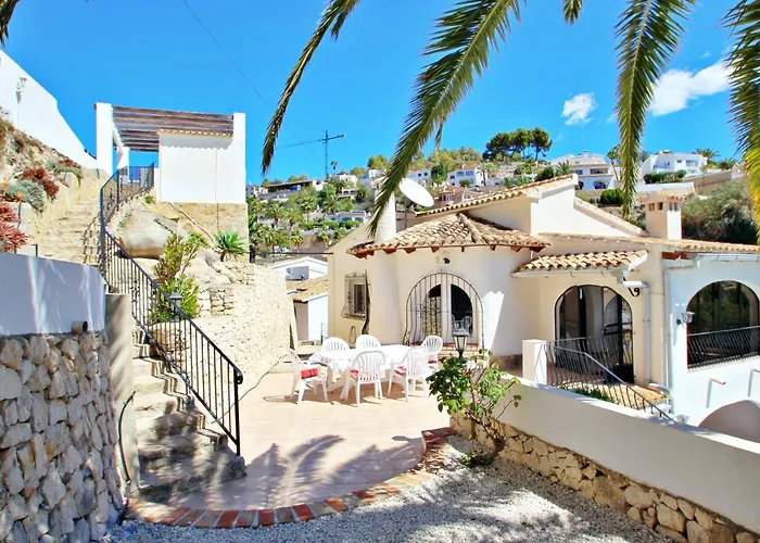 Linda - Modern With Splendid Views In *